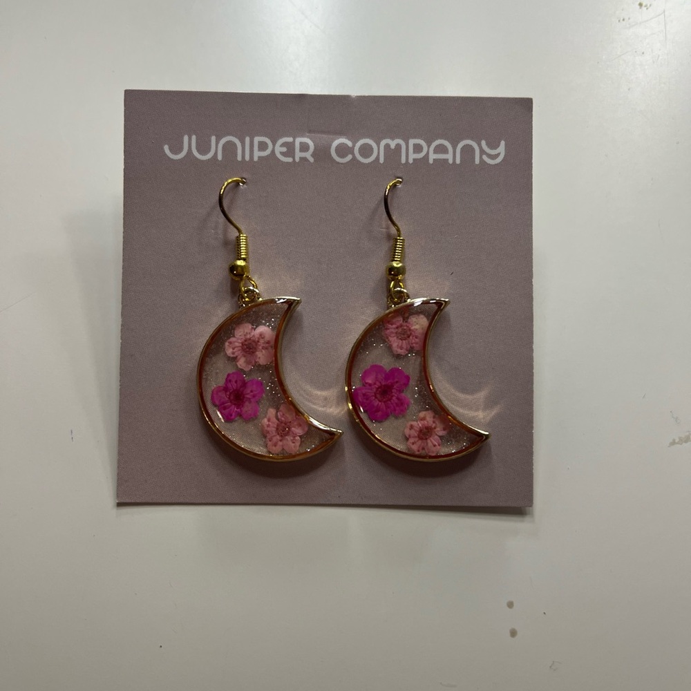 Moon flower resin earrings